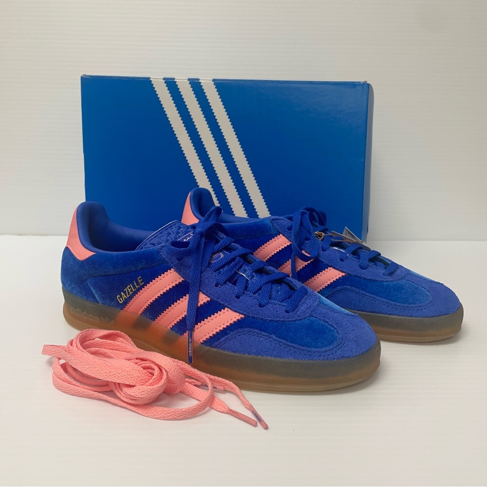 NWT Adidas Women Indoor Gazelle Shoes